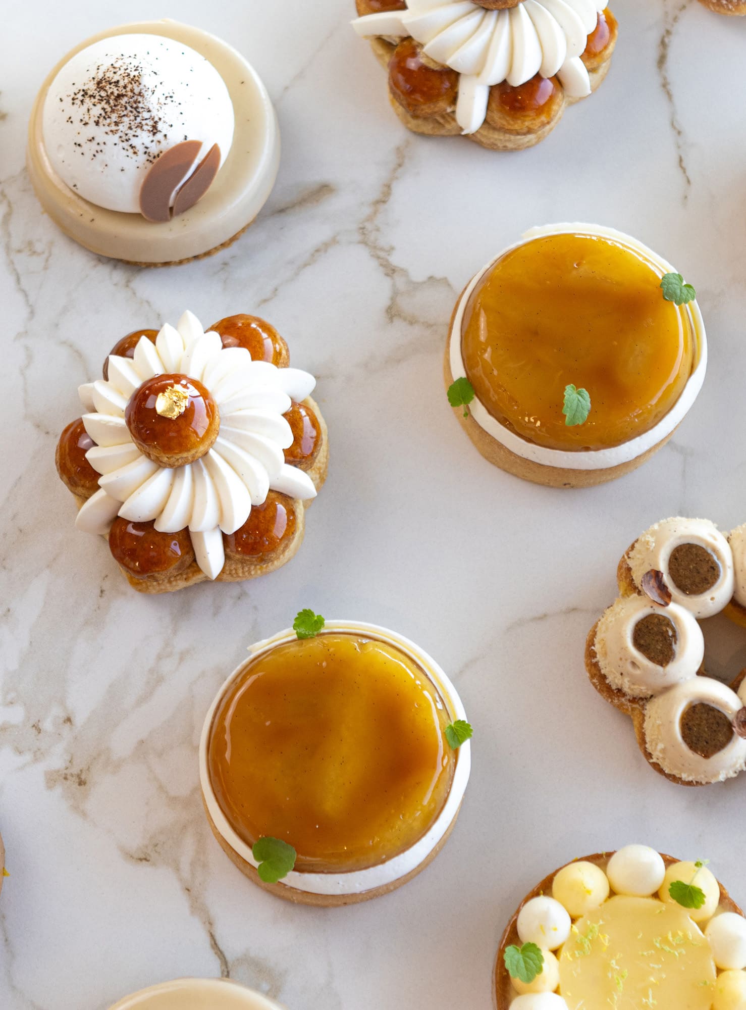 LE KIOSQUE À PÂTISSERIES – CHRISTOPHE HAY